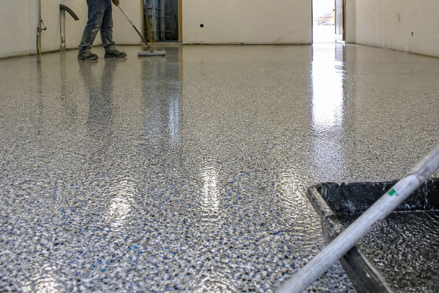 Finished epoxy garage floor with flake coating